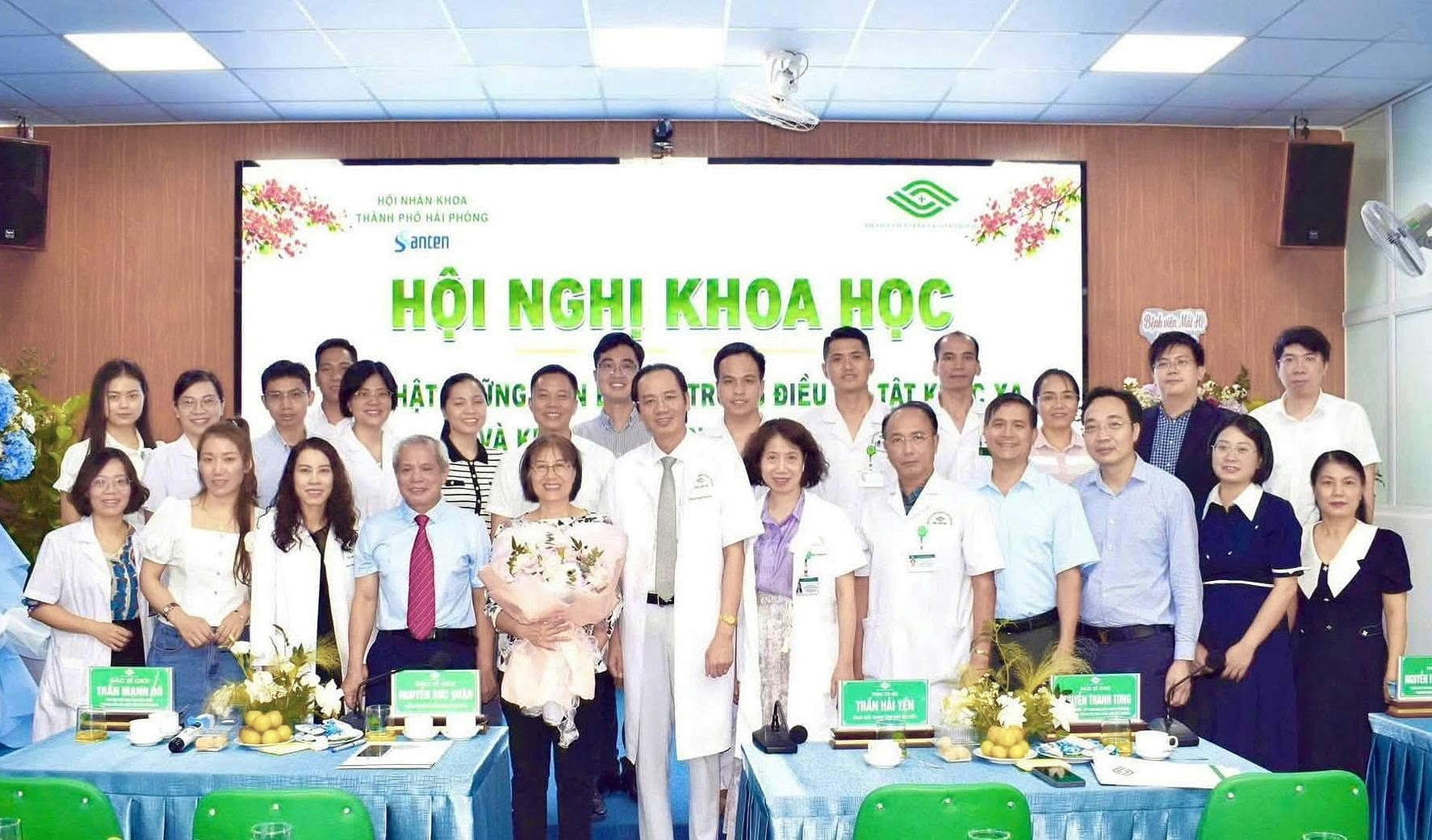 Hội nghị khoa học 